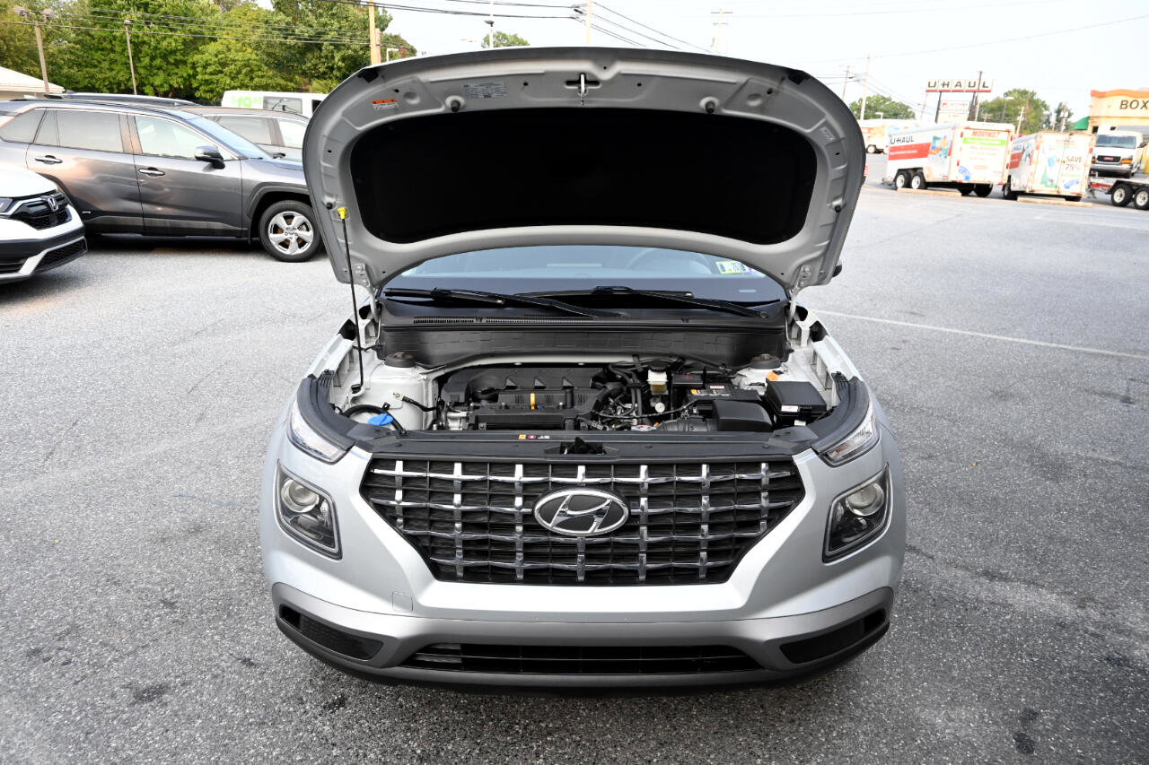 Used 2022 Hyundai Venue SEL image 40