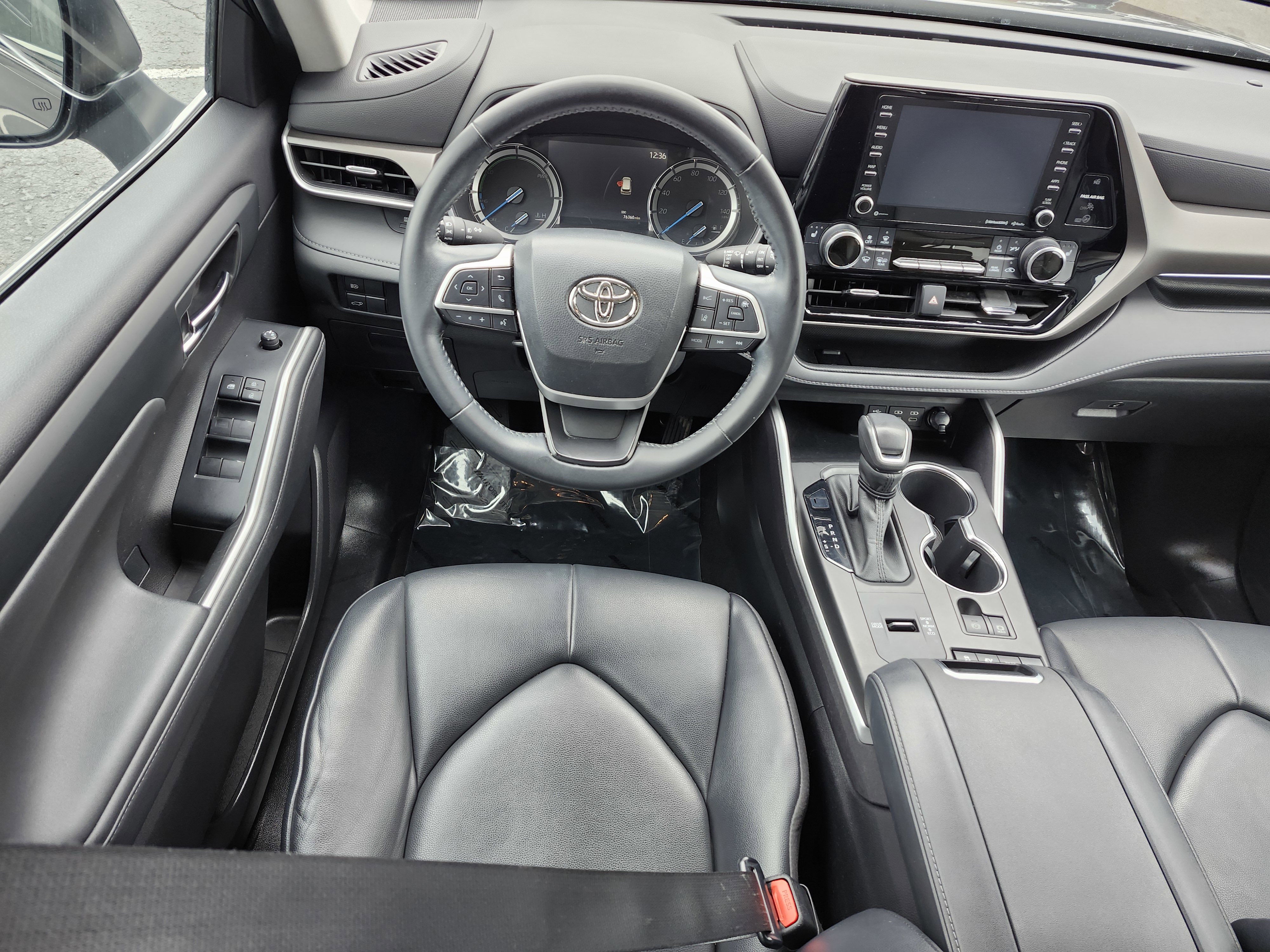 Used 2022 Toyota Highlander XLE image 33