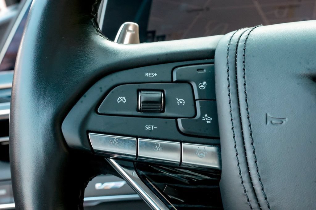 Used 2023 Cadillac Escalade ESV V AWD/4WD image 61