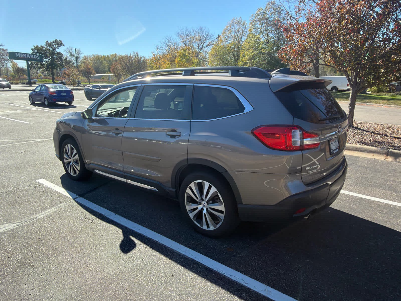 Used 2022 Subaru Ascent Limited w/ Technology Package AWD/4WD image 6