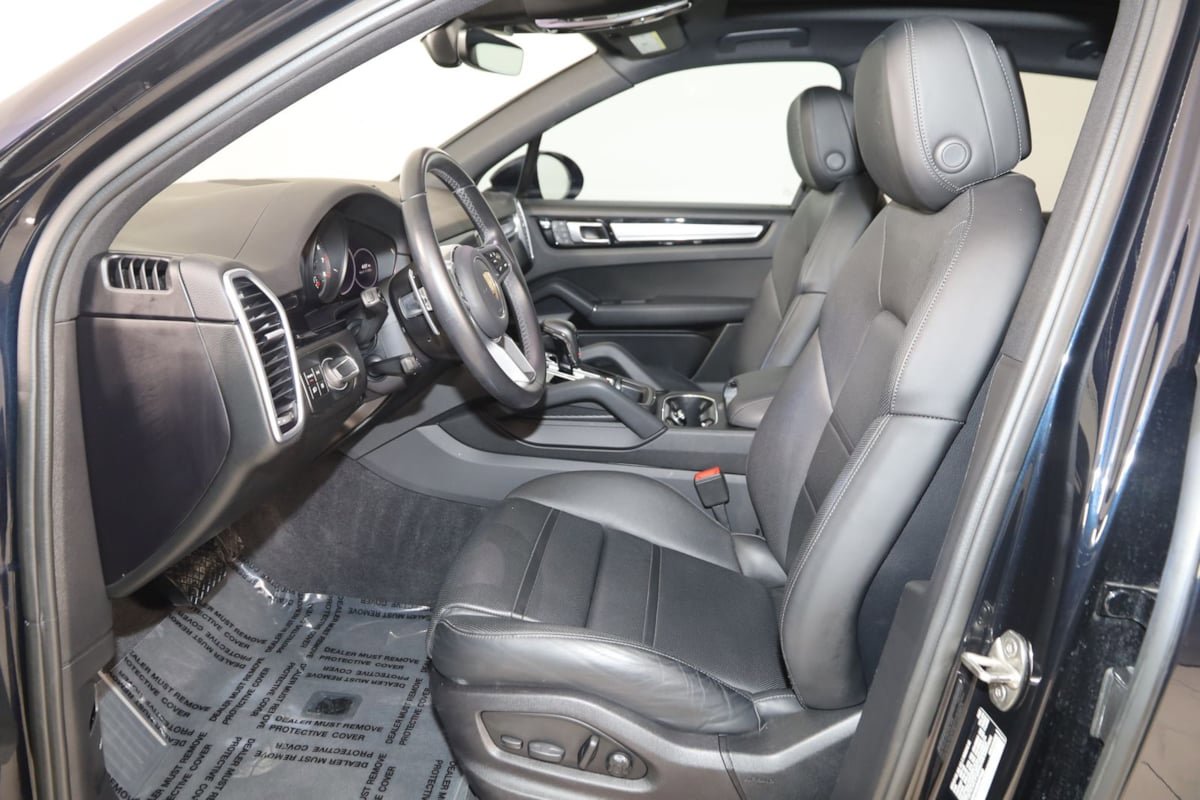 Used 2022 Porsche Cayenne Platinum Edition w/ Premium Package Plus AWD/4WD image 12