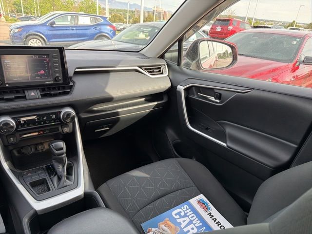 Used 2022 Toyota RAV4 XLE FWD image 24