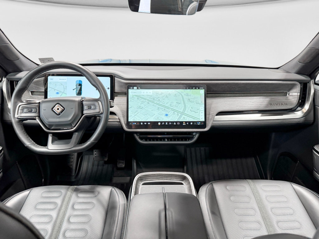 Used 2025 Rivian R1S Adventure AWD/4WD image 15