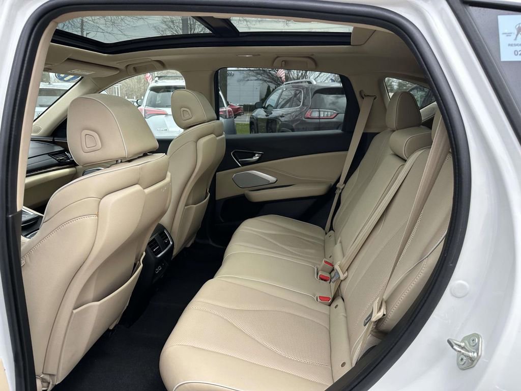 Used 2019 Acura RDX AWD w/ Advance Package image 9