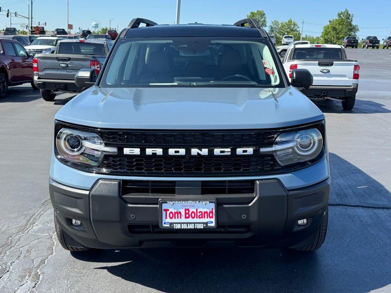 Used 2025 Ford Bronco Sport Outer Banks w/ Outer Banks Tech Package+ AWD/4WD image 9