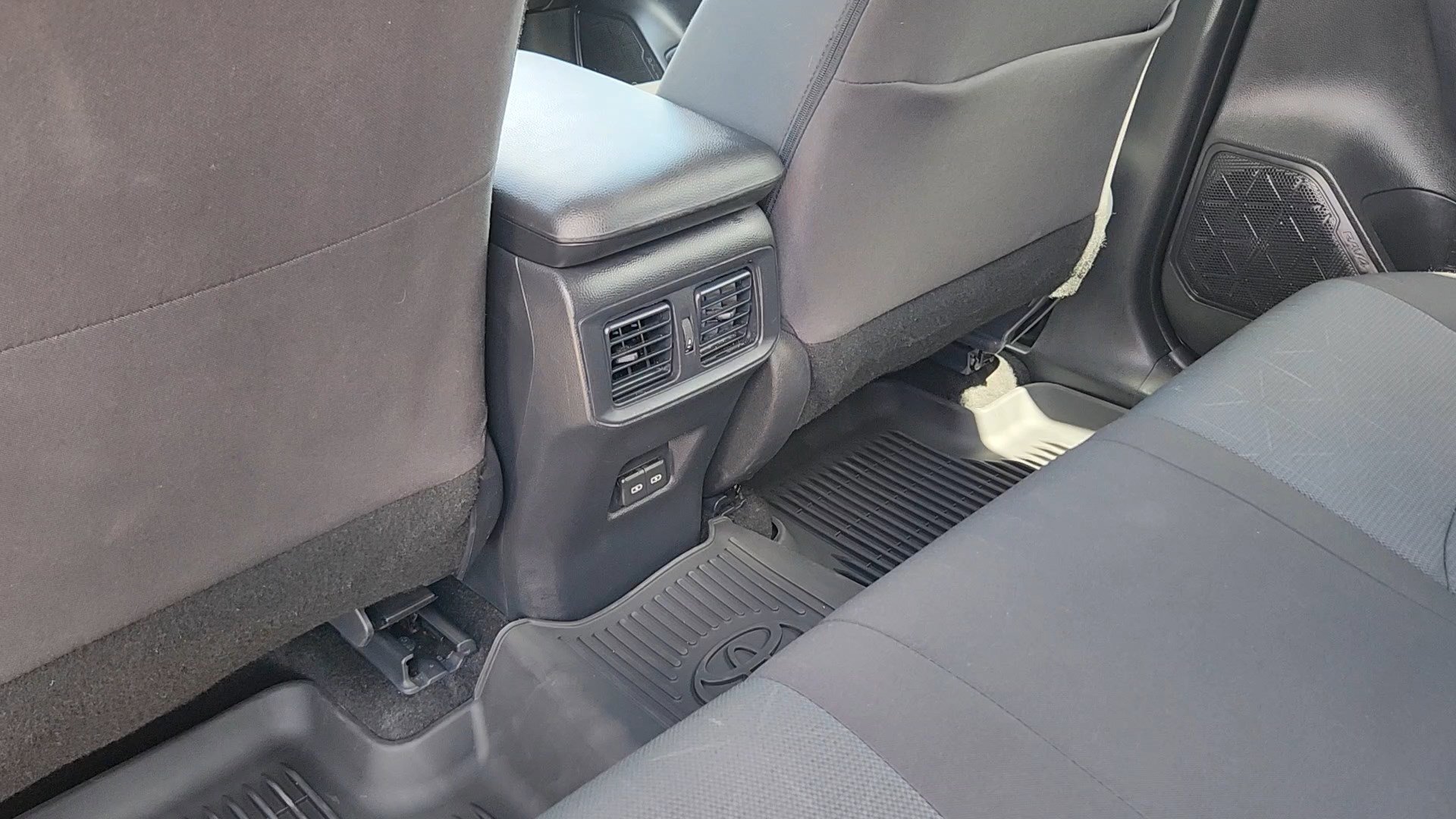 Certified 2025 Toyota RAV4 XLE AWD/4WD image 16