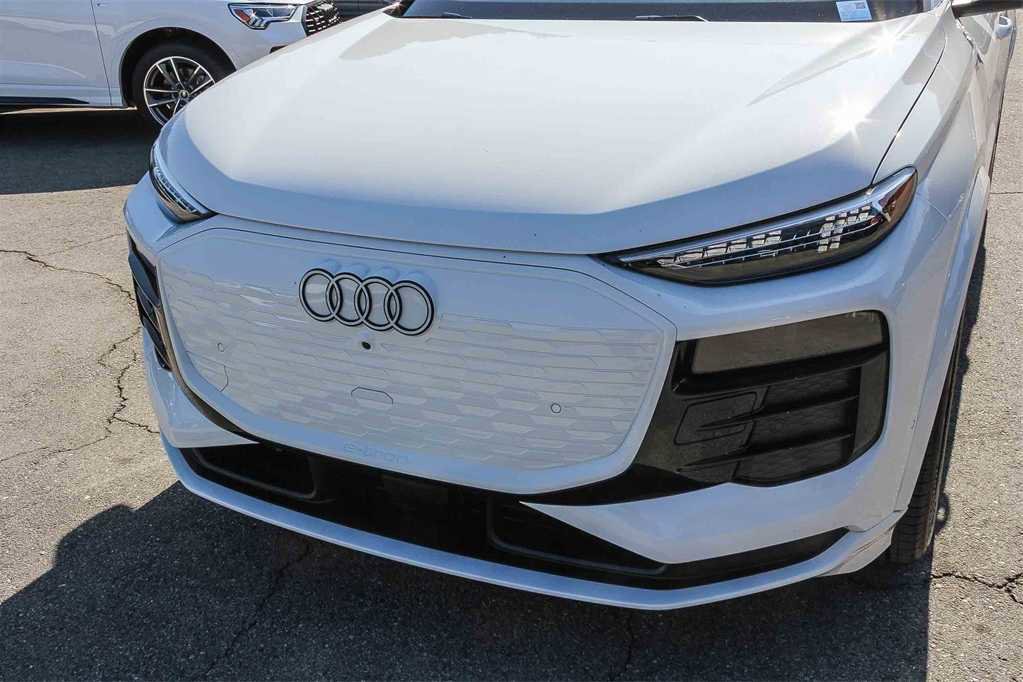 Used 2025 Audi Q6 e-tron Premium Plus w/ Premium Plus image 8
