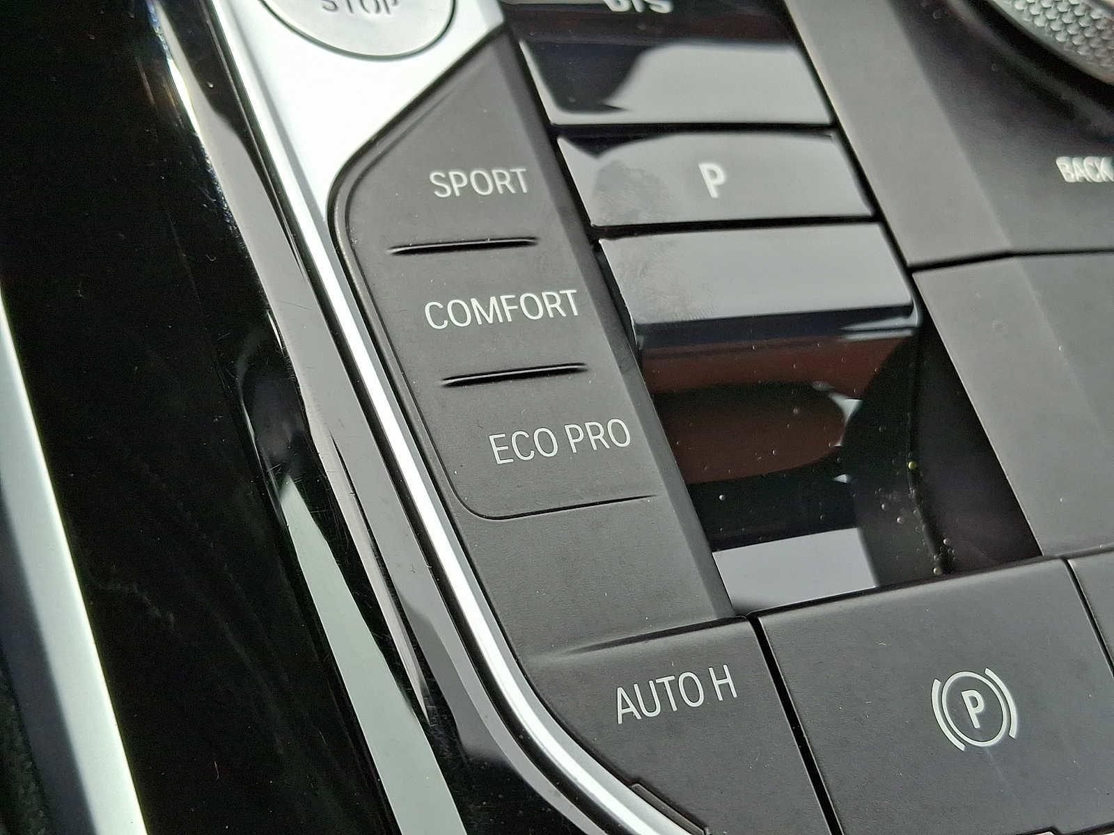 Used 2023 BMW 330i xDrive Sedan w/ Premium Package image 19