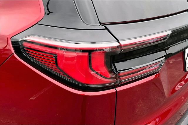 Used 2024 GMC Acadia Elevation image 30