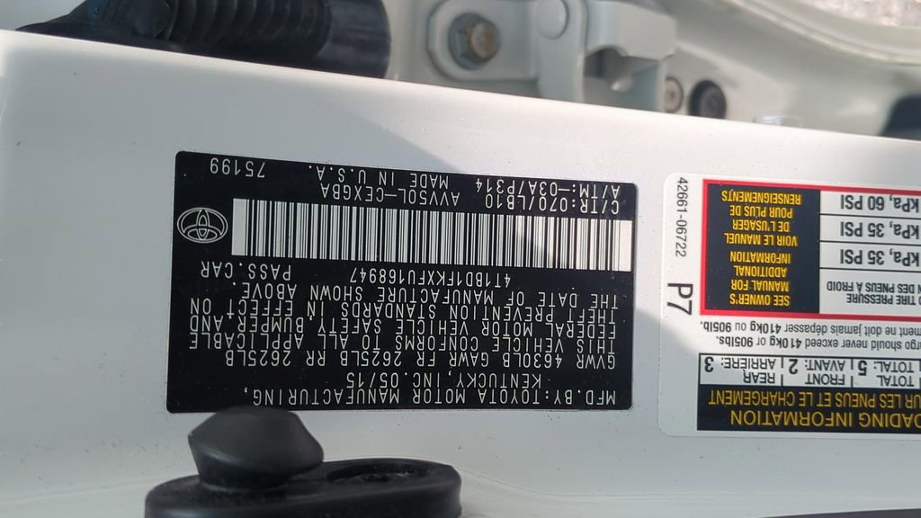 Used 2015 Toyota Camry XLE w/ Moonroof Package FWD image 25