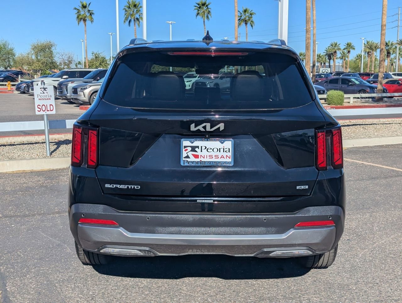 Used 2024 Kia Sorento S AWD/4WD image 5