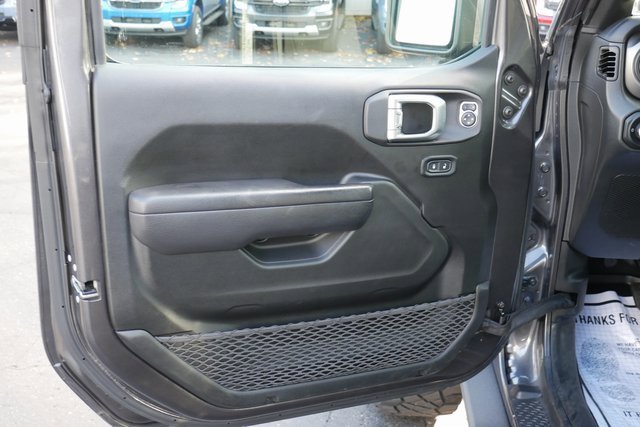 Used 2022 Jeep Gladiator Sport image 13