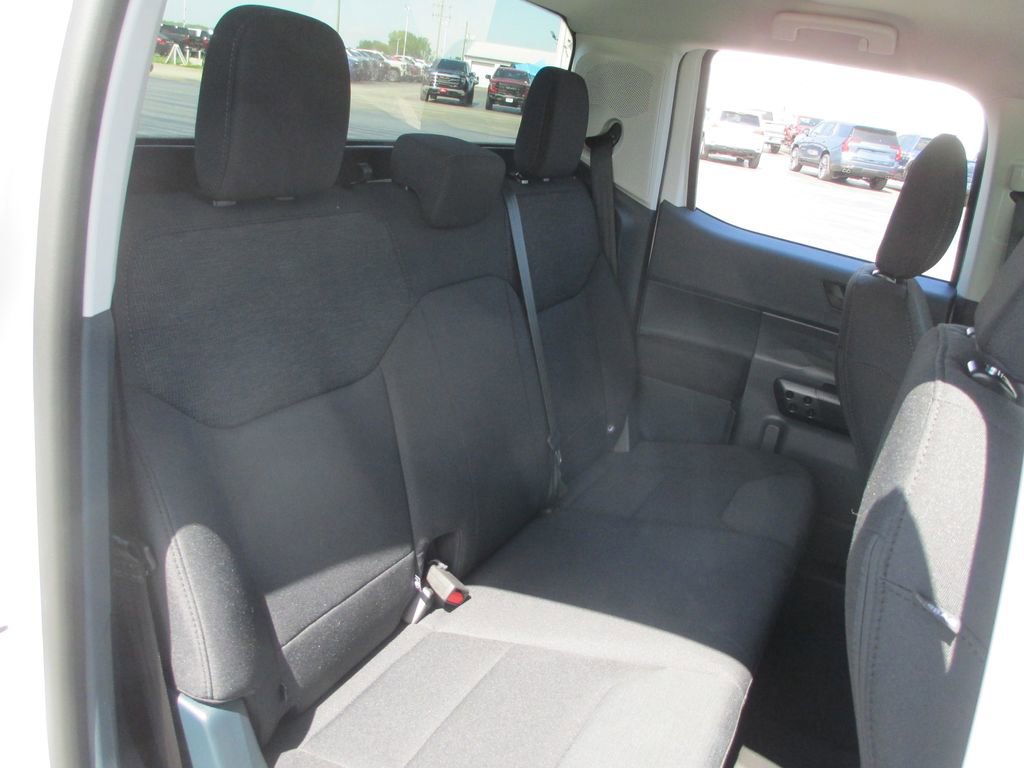 Used 2025 Ford Maverick XL image 18