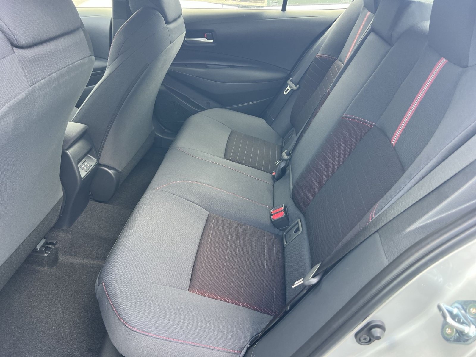 New 2027 Toyota Corolla SE FWD image 19