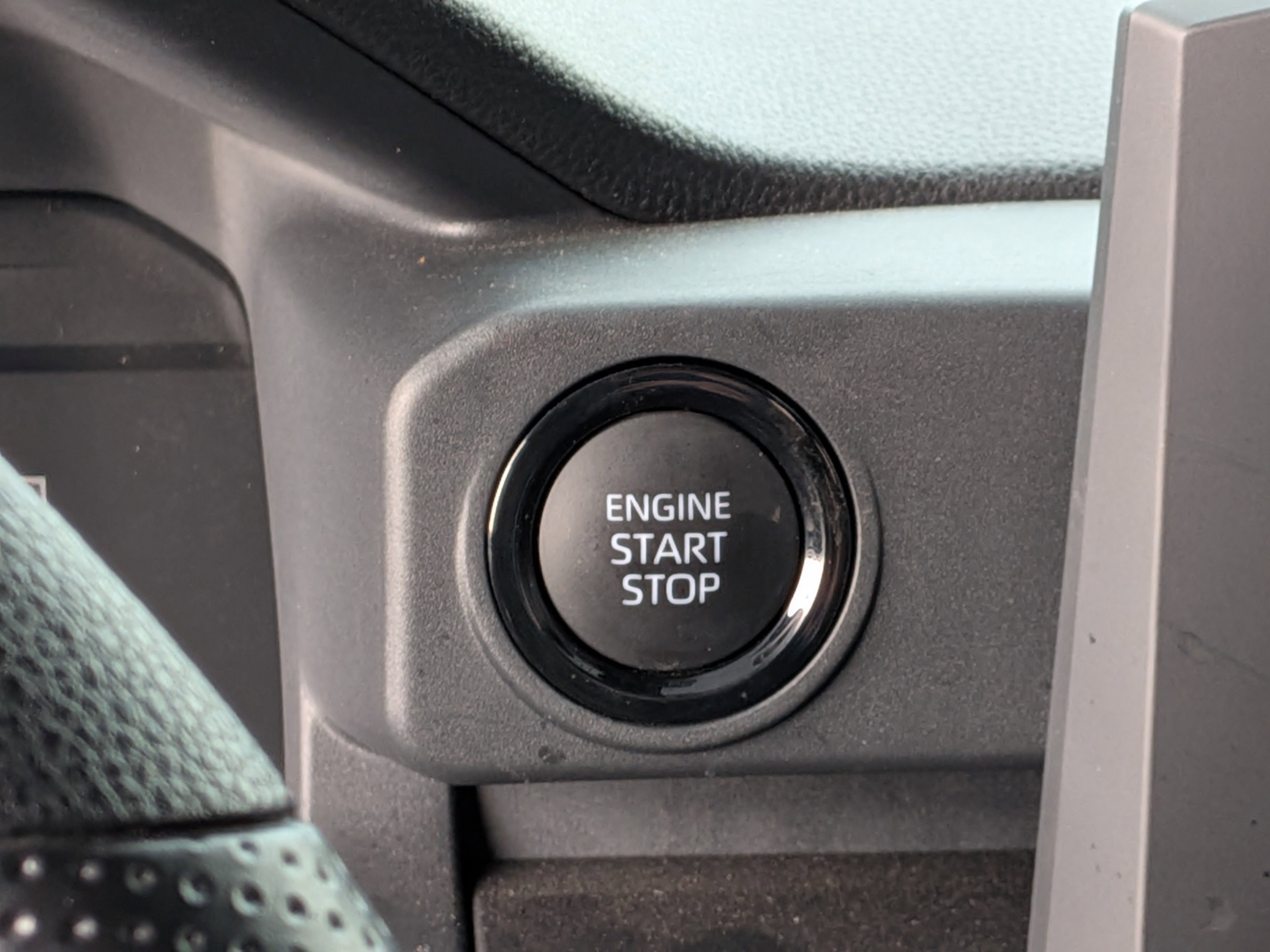 Used 2025 Toyota Tacoma SR image 25