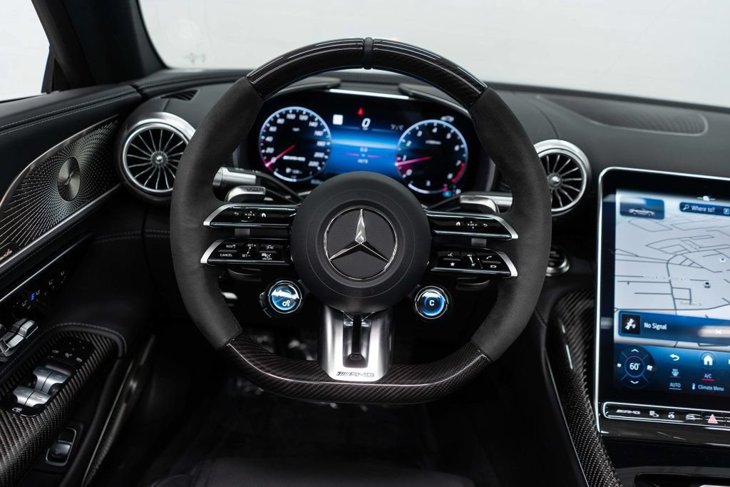 Used 2025 Mercedes-Benz SL 63 AMG 4MATIC image 17