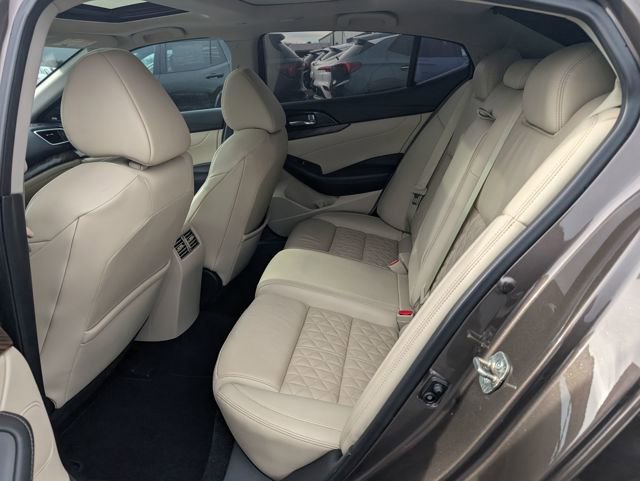 Used 2017 Nissan Maxima Platinum image 9