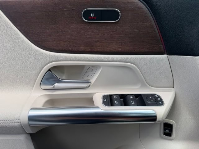 Certified 2022 Mercedes-Benz GLA 250 4MATIC image 15