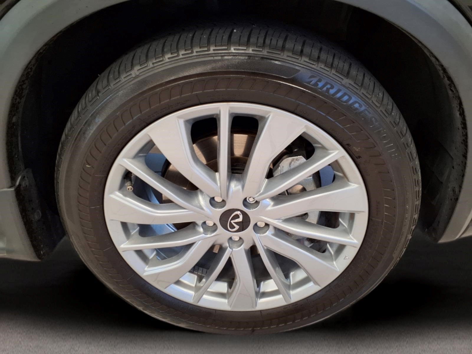 Used 2023 INFINITI QX50 Luxe FWD image 8