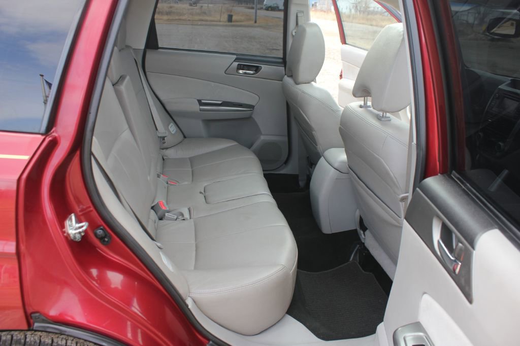 Used 2011 Subaru Forester 2.5XT Touring AWD/4WD image 37
