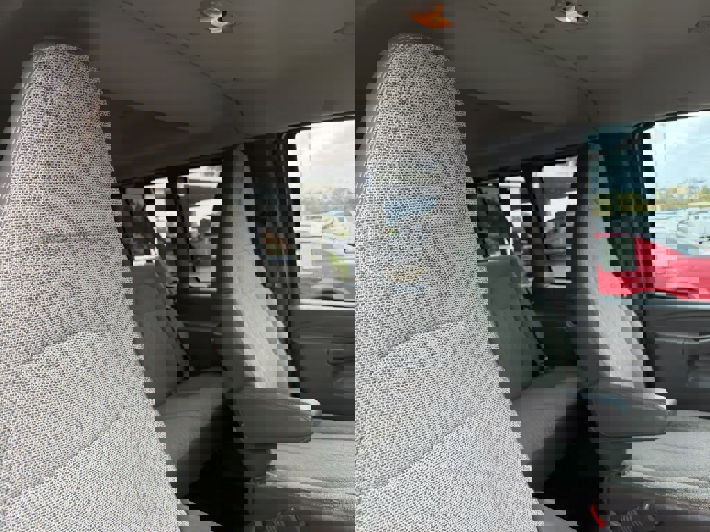 Used 2017 Chevrolet Express 3500 LT w/ LT Preferred Equipment Group image 17