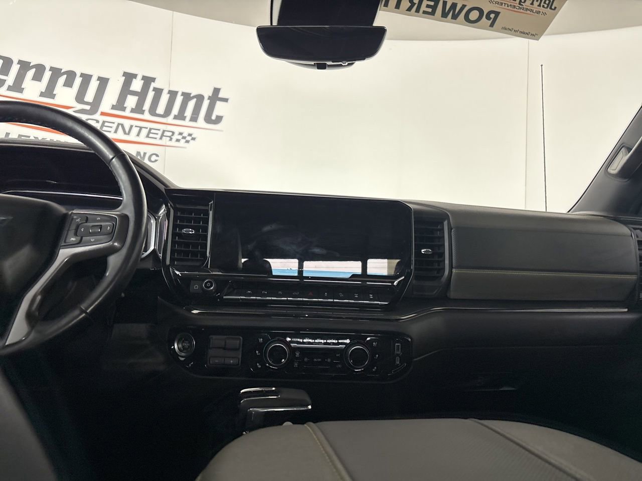 Used 2023 Chevrolet Silverado 1500 ZR2 w/ Technology Package image 24