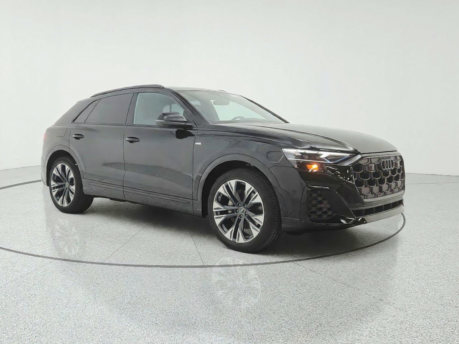 New 2026 Audi Q8 Premium Plus AWD/4WD image 3