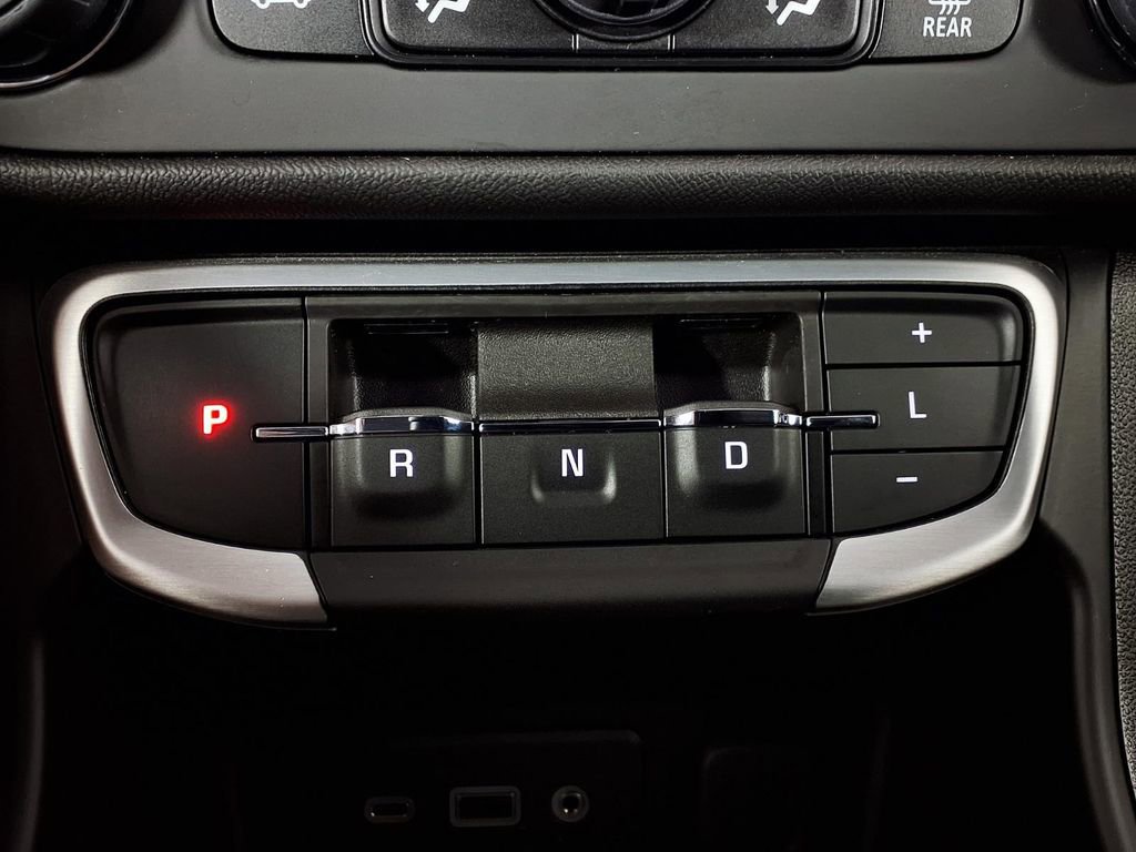 Used 2024 GMC Terrain SLE w/ Driver Convenience Package FWD image 20