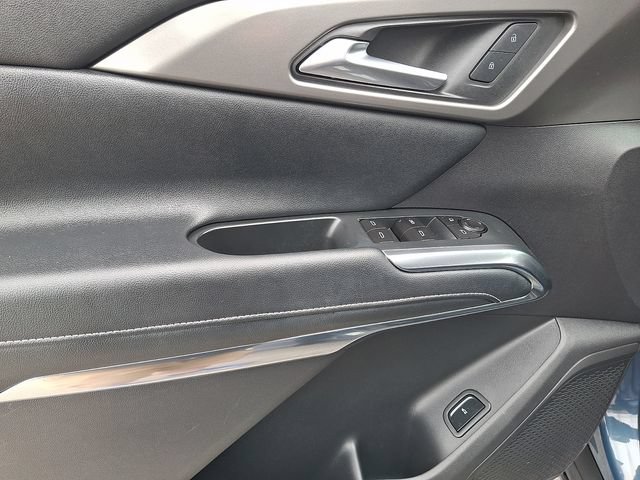 Used 2026 Chevrolet Traverse LT AWD/4WD image 13
