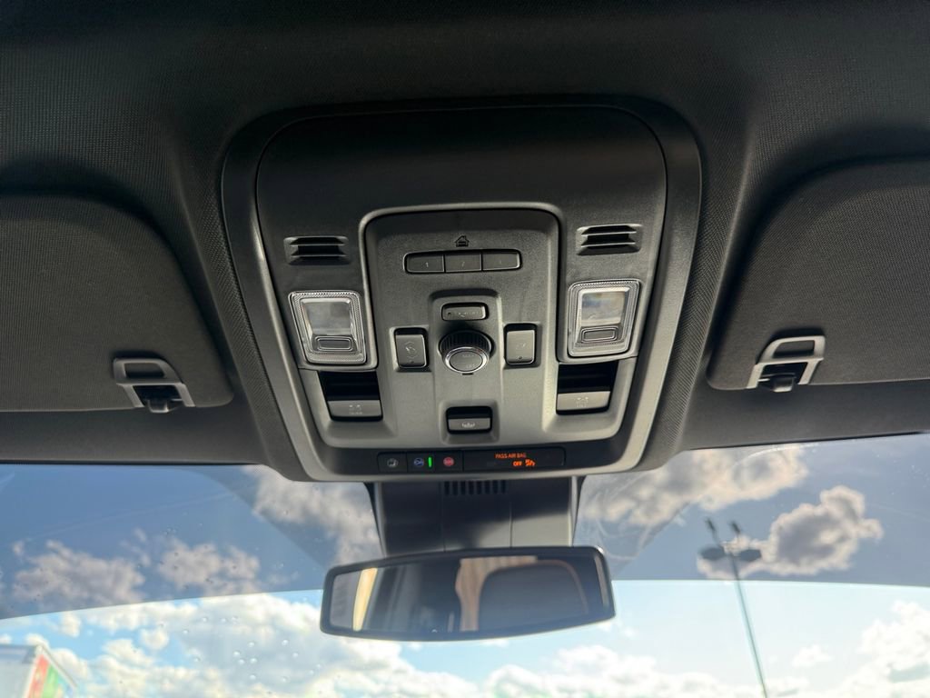 Certified 2024 GMC Yukon AT4 image 24