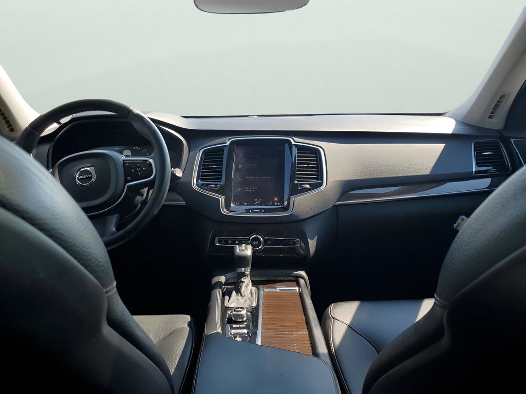 Used 2017 Volvo XC90 T5 Momentum w/ Vision Package image 21