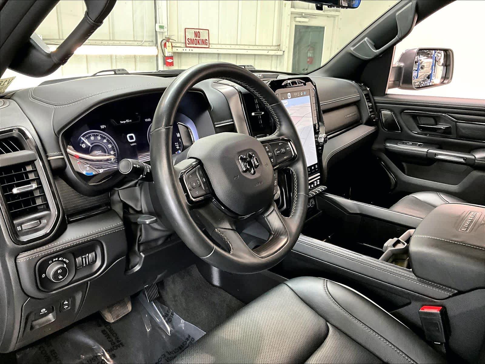 Used 2023 RAM 1500 Limited AWD/4WD image 16