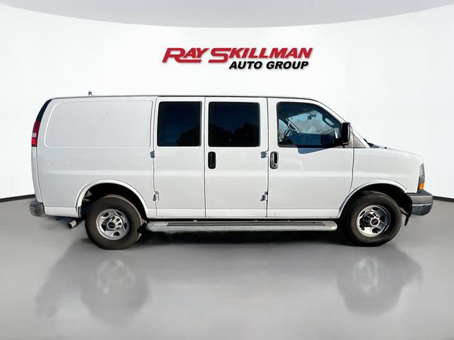Used 2024 GMC Savana 2500 w/ Driver Convenience Package RWD image 8