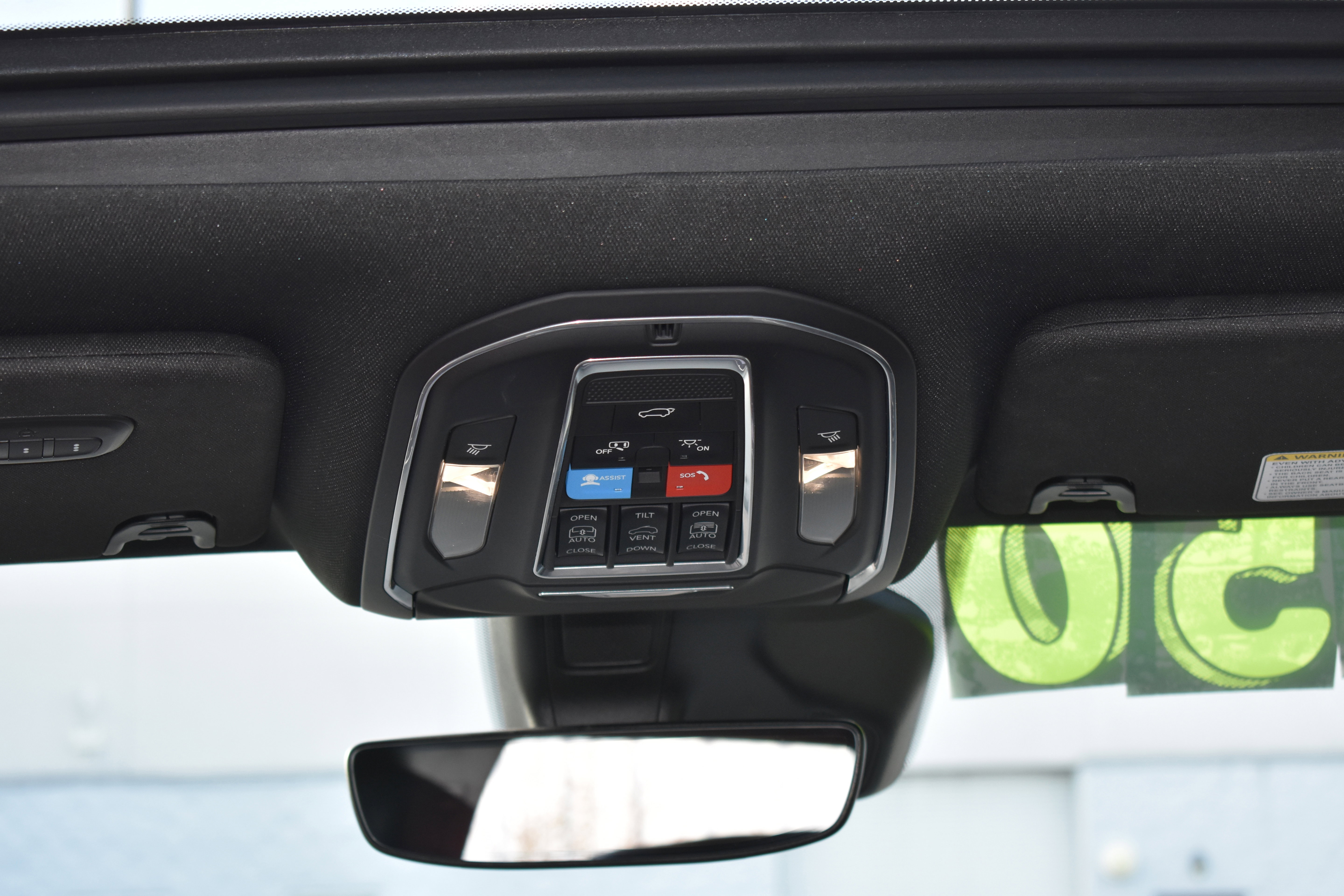 Used 2024 Jeep Wagoneer L Series II w/ Premium Group I image 35