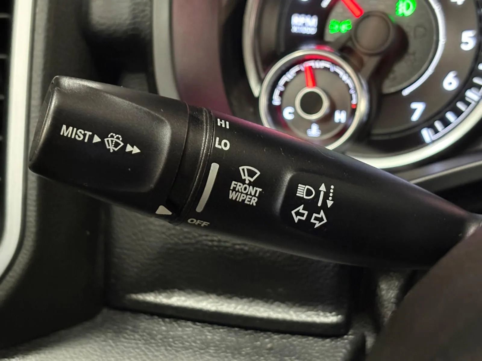 Used 2019 RAM 1500 Big Horn AWD/4WD image 32