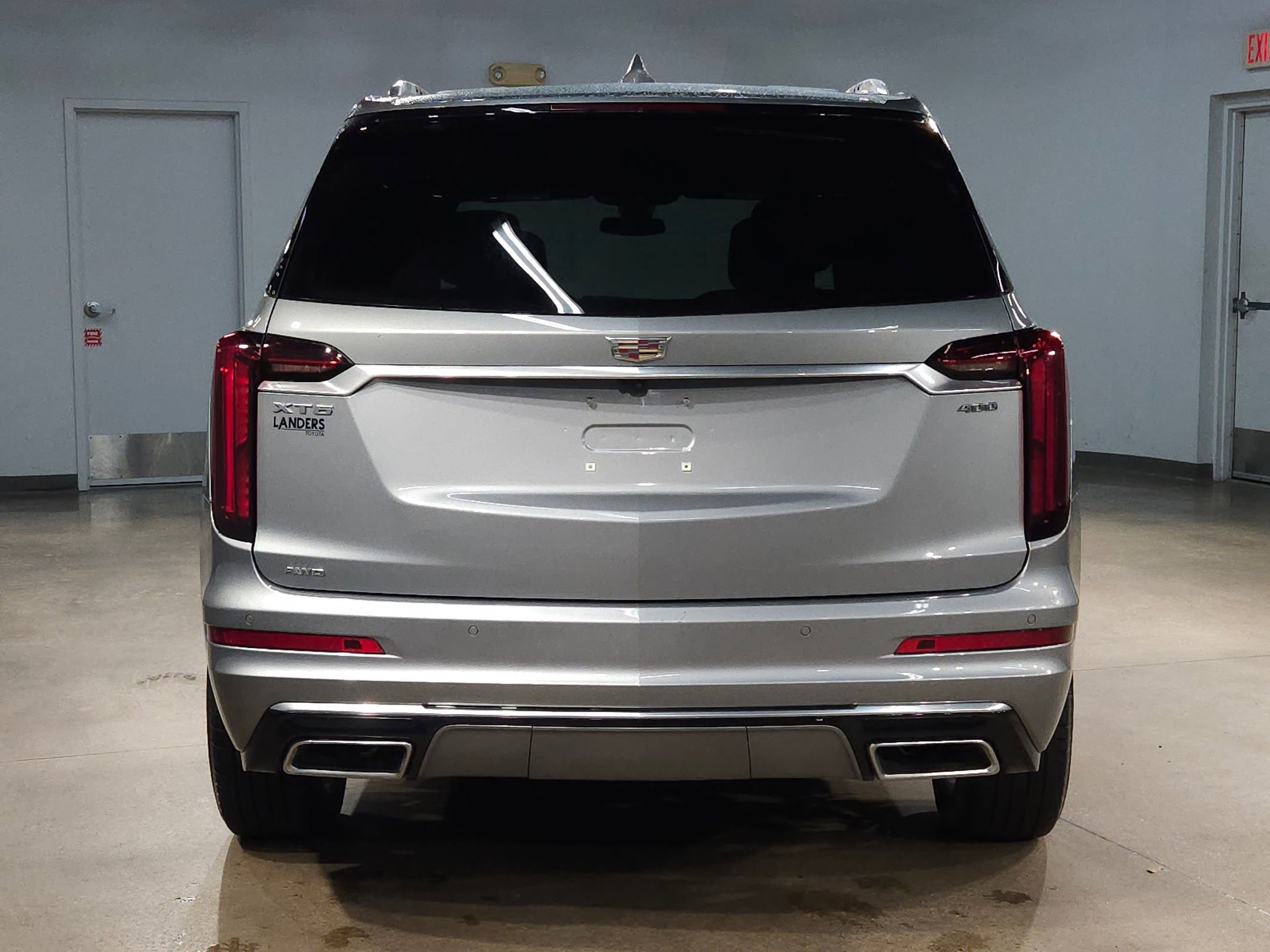 Used 2025 Cadillac XT6 Premium Luxury image 6