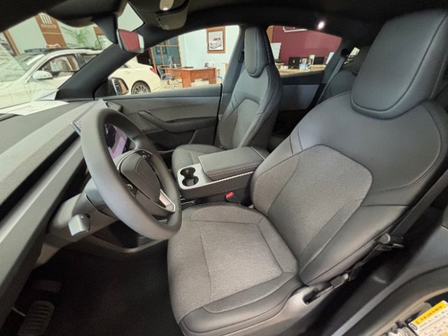 Used 2026 Tesla Model Y 2WD image 13