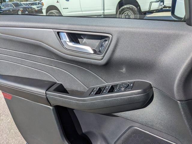 New 2026 Ford Escape SE image 20