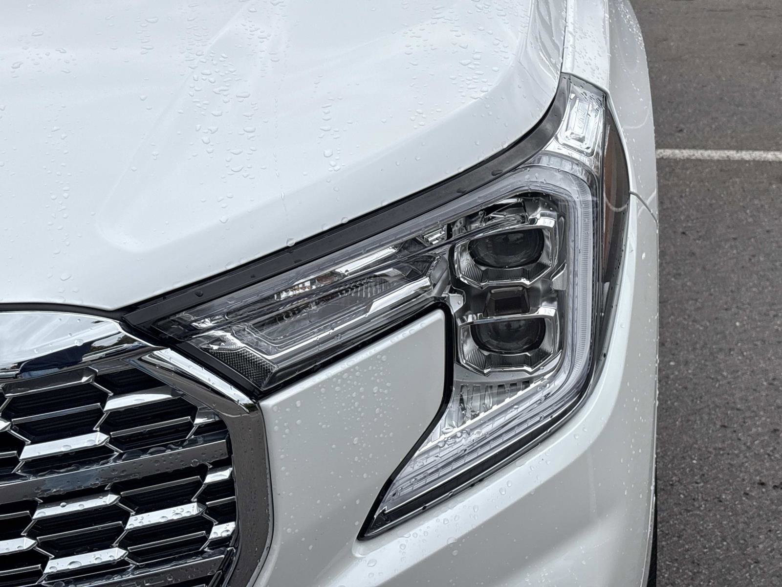 Certified 2024 GMC Terrain Denali image 11