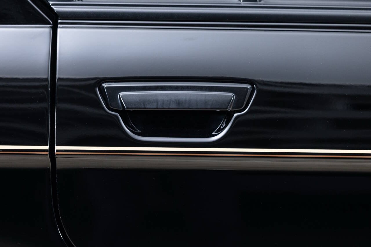 Used 1988 BMW M5 RWD image 30