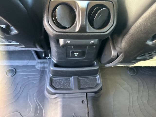 Used 2026 Jeep Wrangler Unlimited Rubicon 392 w/ Quick Order Package 27X Moab AWD/4WD image 13