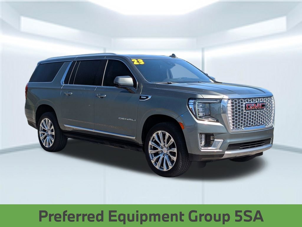 Used 2023 GMC Yukon XL Denali image 4