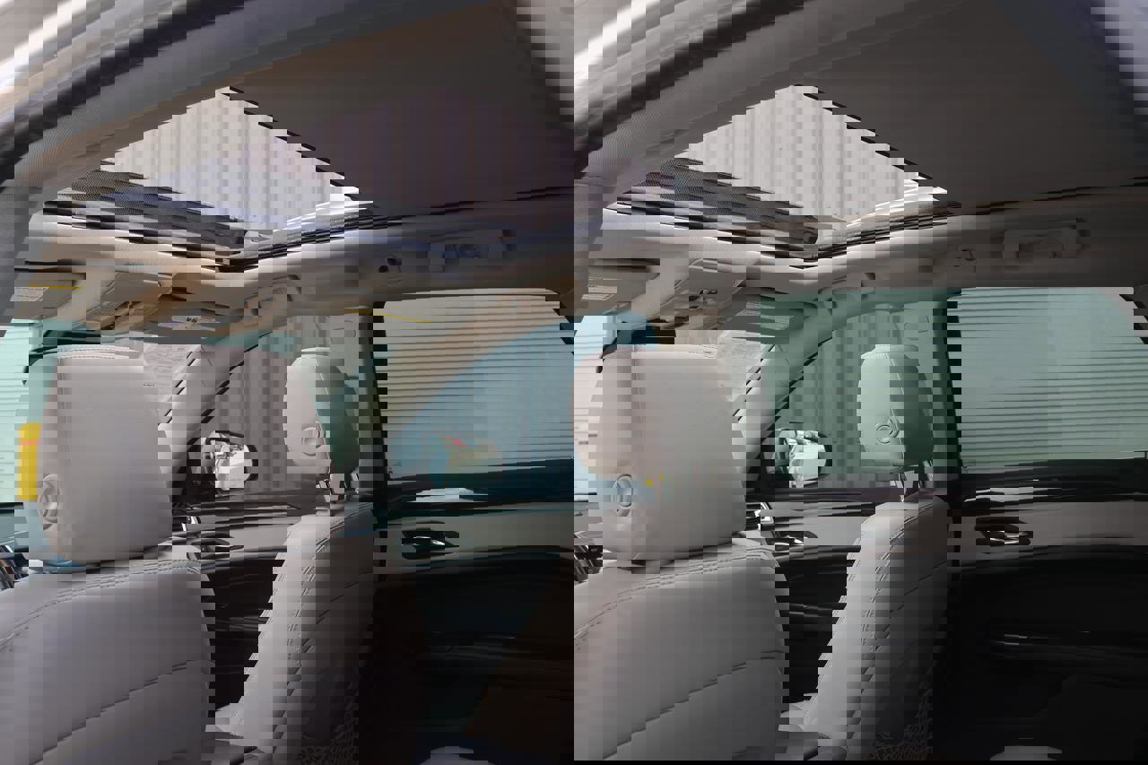 Used 2016 Cadillac SRX Premium image 35