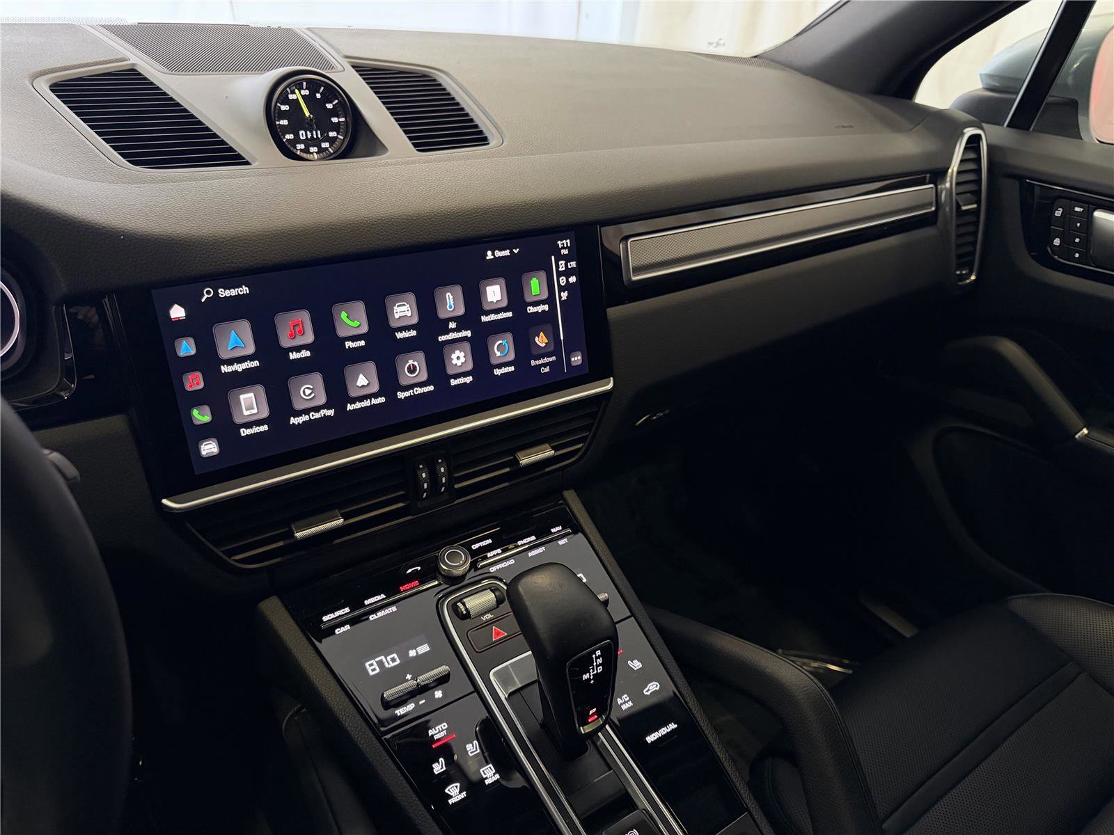 Certified 2022 Porsche Cayenne E-Hybrid image 18