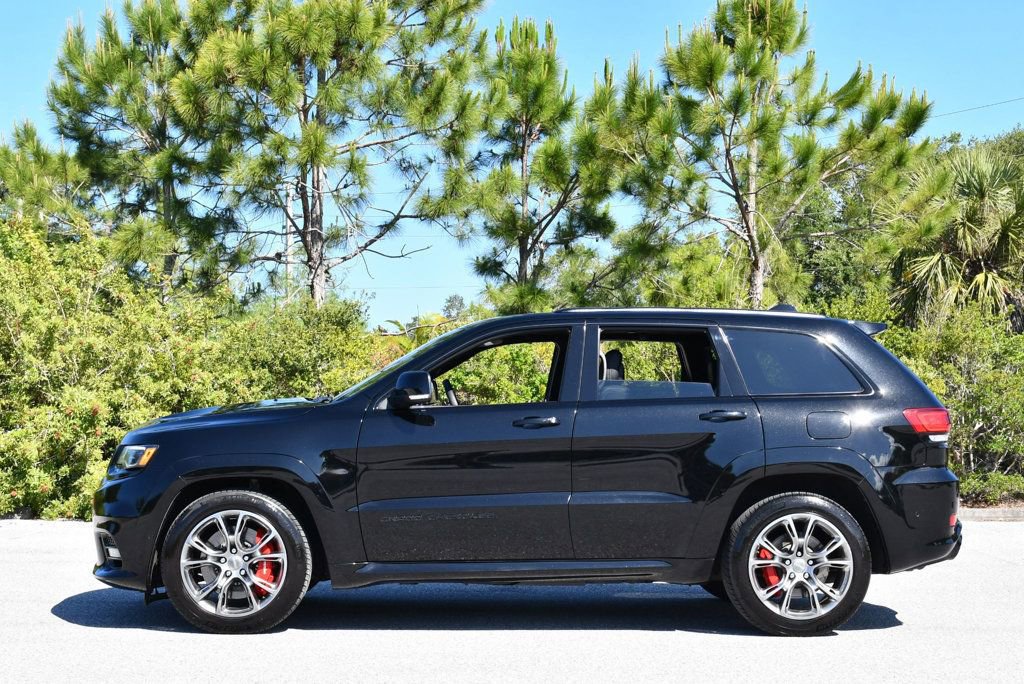Used 2018 Jeep Grand Cherokee SRT AWD/4WD image 26