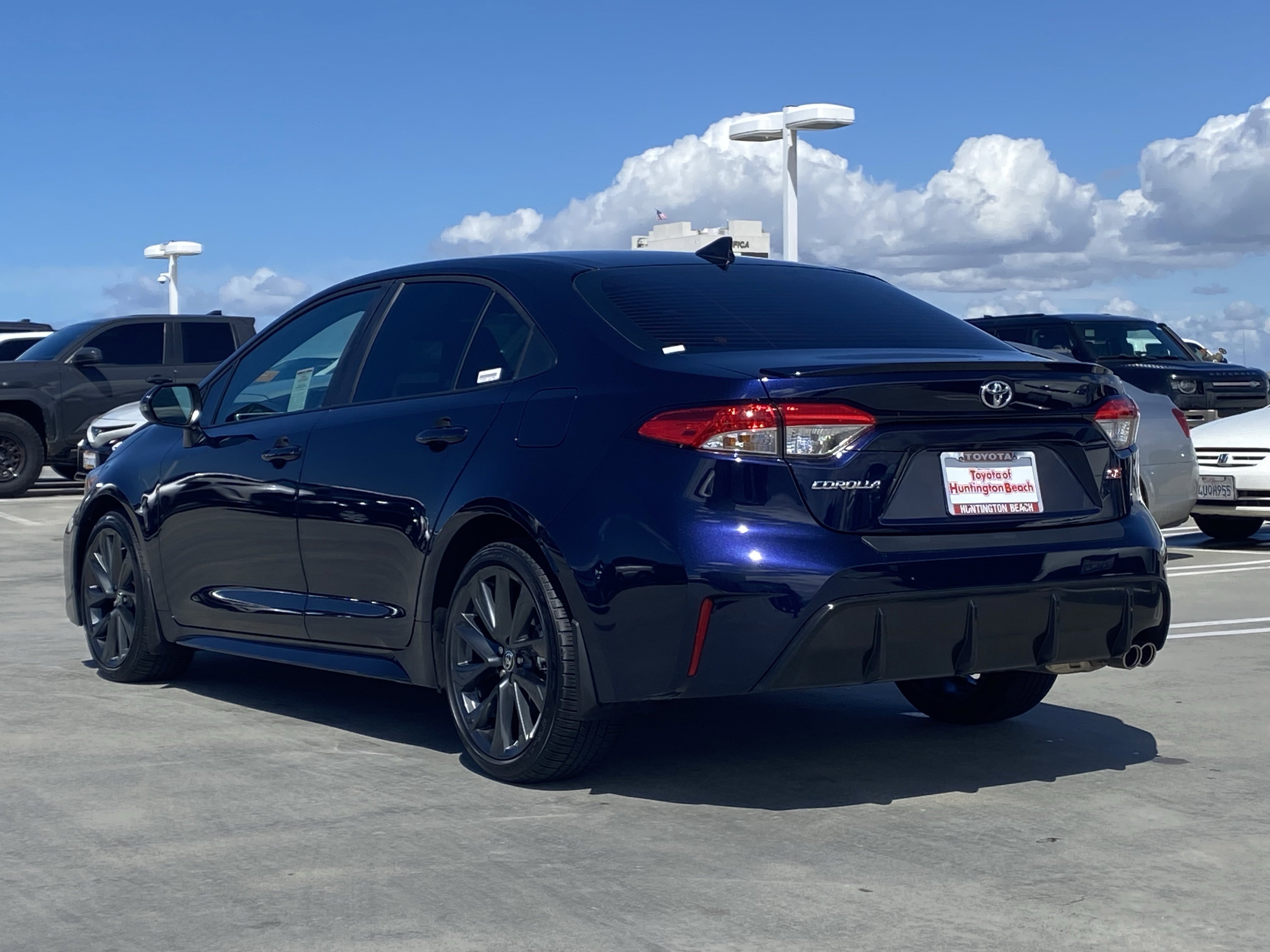 Certified 2025 Toyota Corolla SE FWD image 5