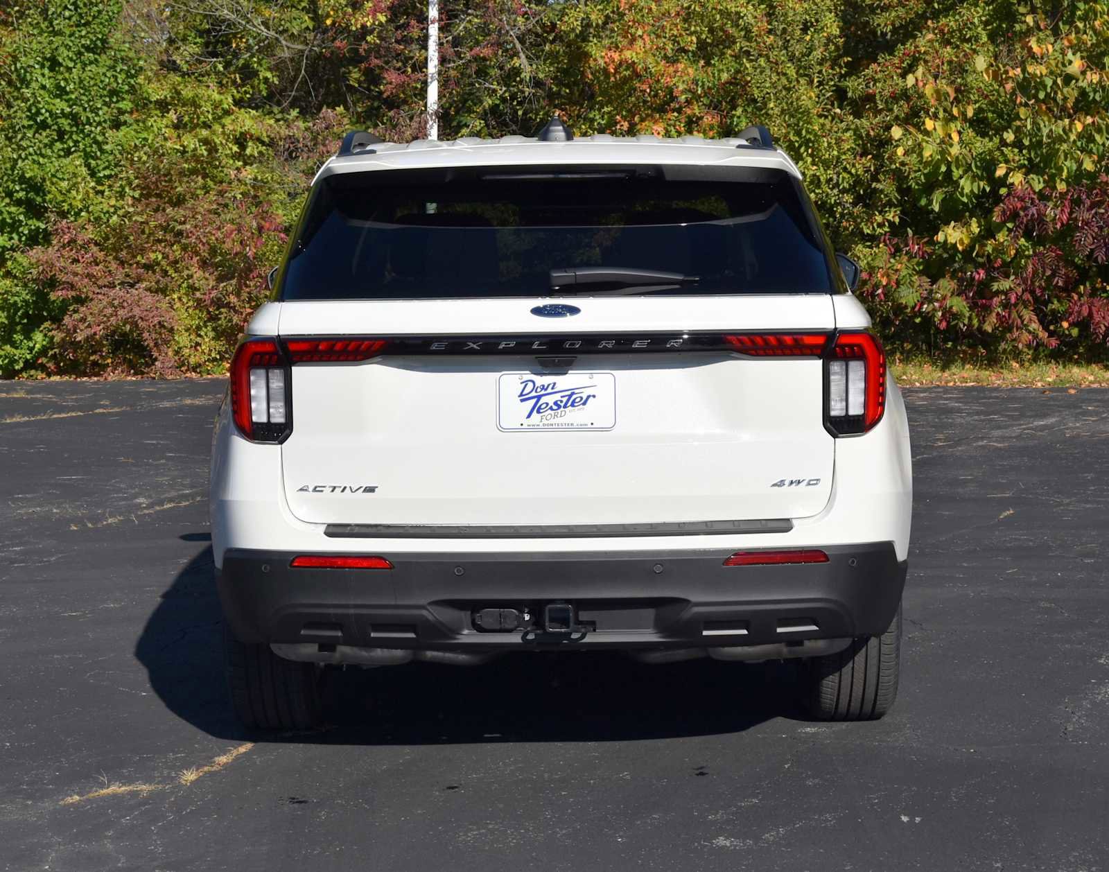 New 2026 Ford Explorer Active image 4