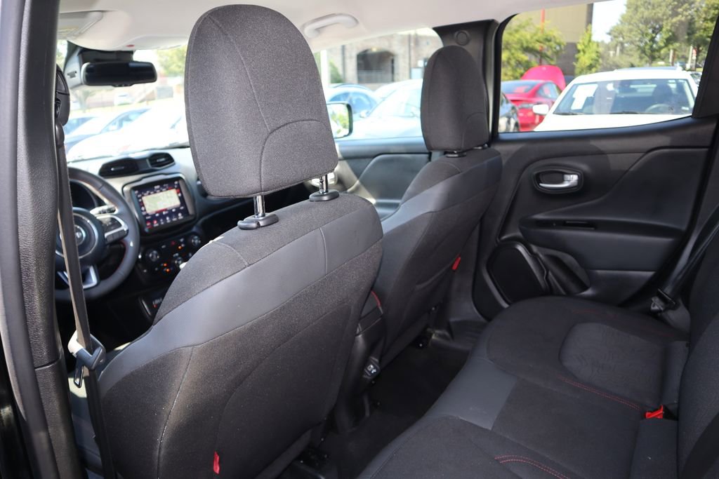 Used 2023 Jeep Renegade Trailhawk image 15