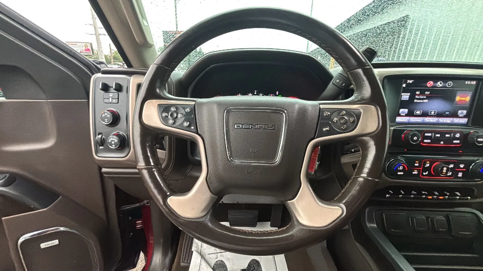 Used 2015 GMC Sierra 2500 Denali w/ Duramax Plus Package AWD/4WD image 23