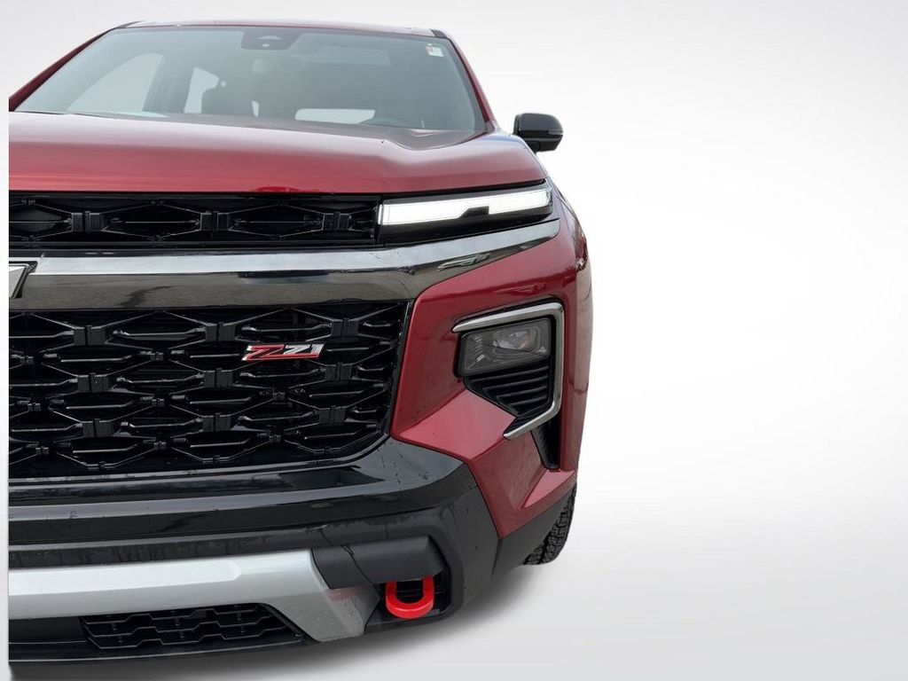 Used 2025 Chevrolet Traverse Z71 w/ Driver Confidence Package image 9